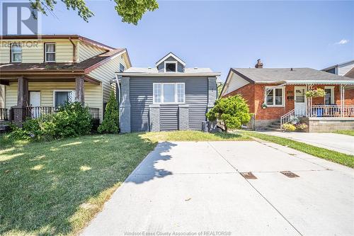 1060 Mckay, Windsor, ON - Outdoor With Deck Patio Veranda With Facade