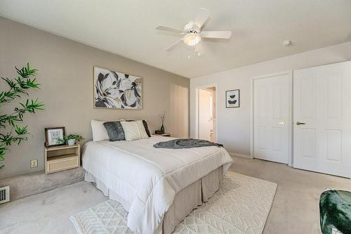 3050 Pinemeadow Drive|Unit #57, Burlington, ON - Indoor Photo Showing Bedroom