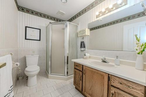 3050 Pinemeadow Drive|Unit #57, Burlington, ON - Indoor Photo Showing Bathroom