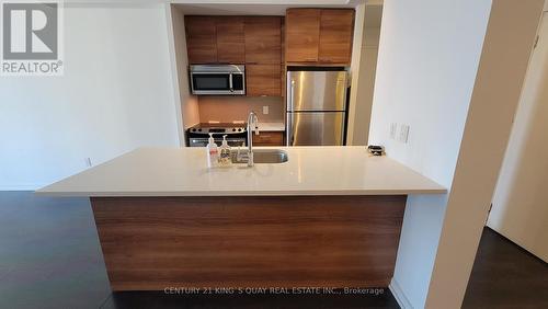 707 - 66 Forest Manor Road, Toronto, ON - Indoor Photo Showing Kitchen With Stainless Steel Kitchen