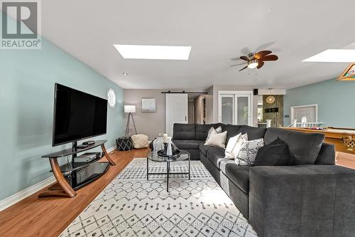 223 Garrard Road, Whitby (Blue Grass Meadows), ON - Indoor Photo Showing Living Room