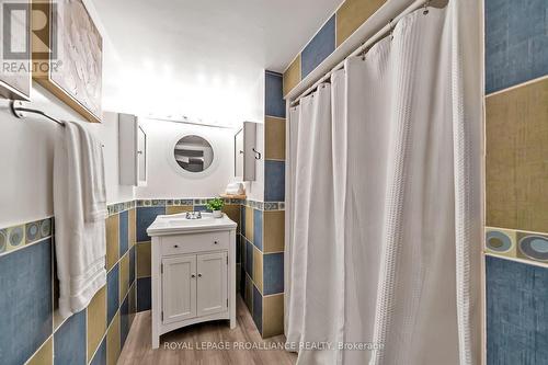 223 Garrard Road, Whitby (Blue Grass Meadows), ON - Indoor Photo Showing Laundry Room