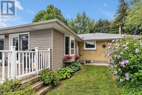 223 Garrard Road, Whitby (Blue Grass Meadows), ON - Outdoor