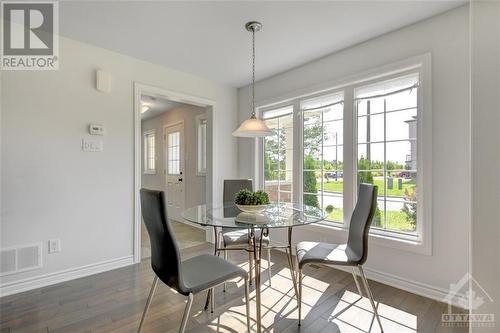 210 Clintonia Street, Ottawa, ON - Indoor Photo Showing Dining Room