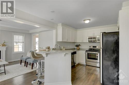 210 Clintonia Street, Ottawa, ON - Indoor Photo Showing Kitchen With Stainless Steel Kitchen