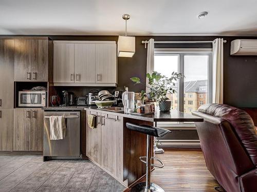 Cuisine - 7-8050 Rue De Londres, Brossard, QC - Indoor Photo Showing Kitchen