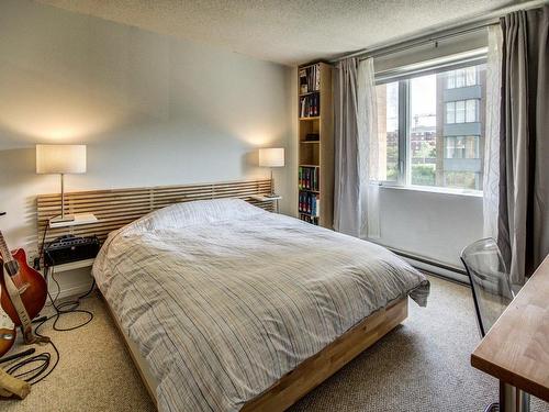 Chambre Ã  coucher principale - 409-1280 Rue St-Jacques, Montréal (Ville-Marie), QC - Indoor Photo Showing Bedroom