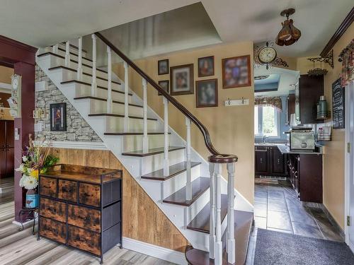 Staircase - 27 Rue Des Trois-Lacs, Princeville, QC 