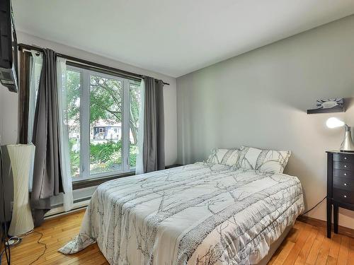 Chambre Ã Â coucher - 280 Rue Bonsecours, Montebello, QC - Indoor Photo Showing Bedroom