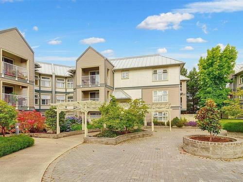 304-3008 Washington Ave, Victoria, BC - Outdoor With Balcony