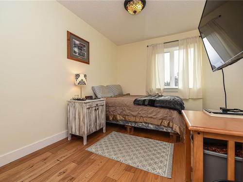 204-894 Island Hwy South, Campbell River, BC - Indoor Photo Showing Bedroom