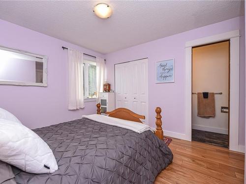 204-894 Island Hwy South, Campbell River, BC - Indoor Photo Showing Bedroom