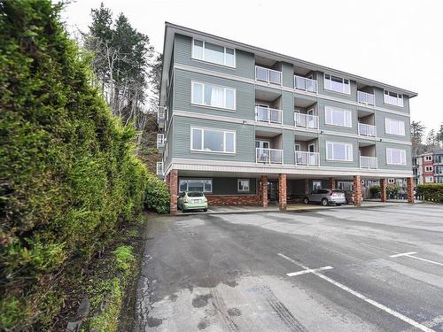 204-894 Island Hwy South, Campbell River, BC - Outdoor With Facade