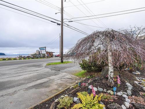 204-894 Island Hwy South, Campbell River, BC - Outdoor