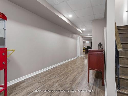 1821 Castlepoint Dr, Oshawa, ON - Indoor Photo Showing Other Room