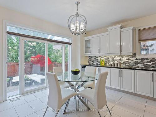 301 Chatfield Dr, Vaughan, ON - Indoor Photo Showing Dining Room