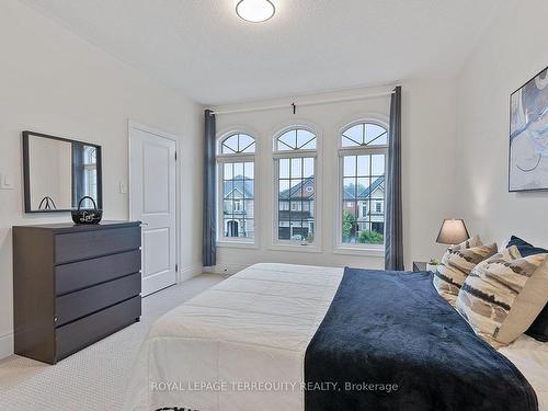 301 Chatfield Dr, Vaughan, ON - Indoor Photo Showing Bedroom