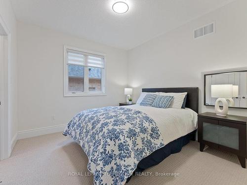 301 Chatfield Dr, Vaughan, ON - Indoor Photo Showing Bedroom