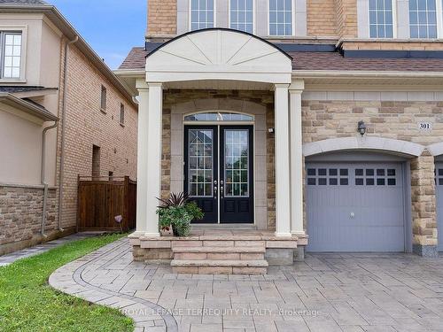 301 Chatfield Dr, Vaughan, ON - Outdoor