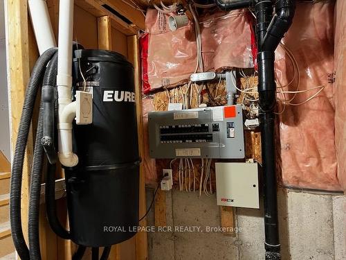 92 Kraus Rd, Barrie, ON - Indoor Photo Showing Basement