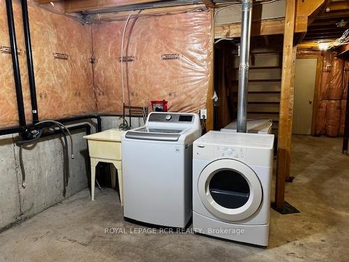 92 Kraus Rd, Barrie, ON - Indoor Photo Showing Laundry Room