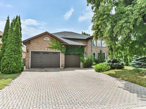 3588 Thorpedale Crt, Mississauga, ON - Outdoor