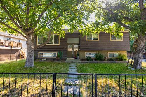 731 Walrod Street, Kelowna, BC - Outdoor