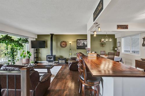 731 Walrod Street, Kelowna, BC - Indoor