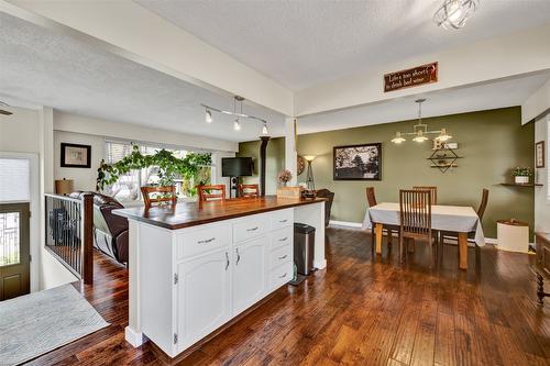 731 Walrod Street, Kelowna, BC - Indoor Photo Showing Dining Room