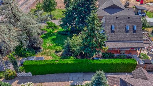 7372 Fintry Delta Road, Kelowna, BC - Outdoor