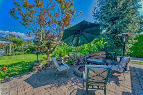 7372 Fintry Delta Road, Kelowna, BC - Outdoor With Deck Patio Veranda