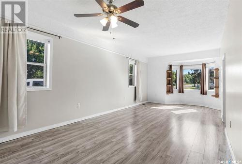 239 M Avenue N, Saskatoon, SK - Indoor