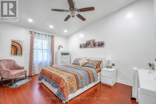 10 - 8 Esterbrooke Avenue, Toronto (Don Valley Village), ON - Indoor Photo Showing Bedroom