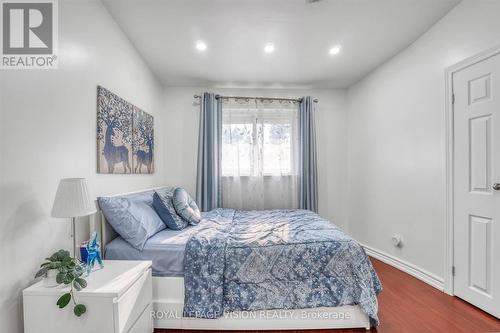 10 - 8 Esterbrooke Avenue, Toronto (Don Valley Village), ON - Indoor Photo Showing Bedroom