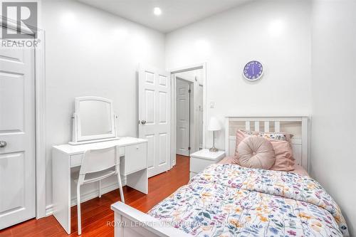 10 - 8 Esterbrooke Avenue, Toronto (Don Valley Village), ON - Indoor Photo Showing Bedroom