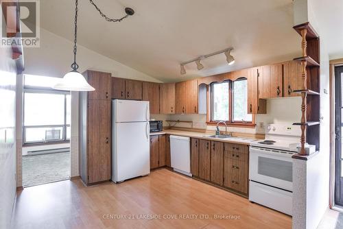 12 South Island Trail, Ramara (Brechin), ON - Indoor Photo Showing Kitchen