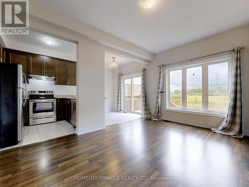 297 Atkinson Street, Clearview (Stayner), ON - Indoor Photo Showing Kitchen