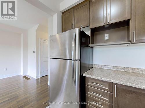 297 Atkinson Street, Clearview (Stayner), ON - Indoor Photo Showing Kitchen