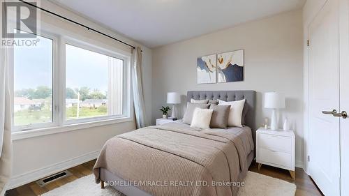 297 Atkinson Street, Clearview (Stayner), ON - Indoor Photo Showing Bedroom