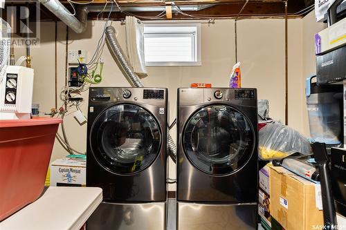 710 Rae Street, Regina, SK - Indoor Photo Showing Laundry Room