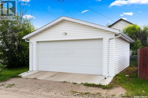 710 Rae Street, Regina, SK - Outdoor With Exterior