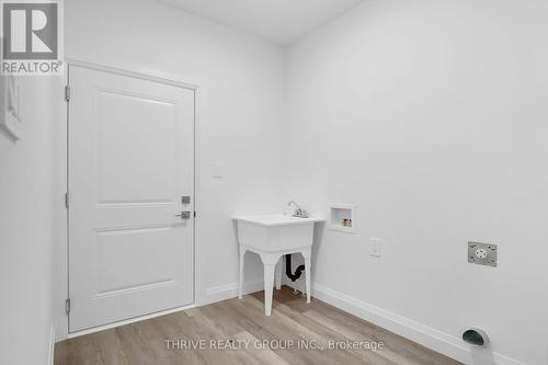 2374 Jordan Boulevard, London, ON - Indoor Photo Showing Other Room