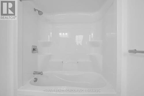 2374 Jordan Boulevard, London, ON - Indoor Photo Showing Bathroom