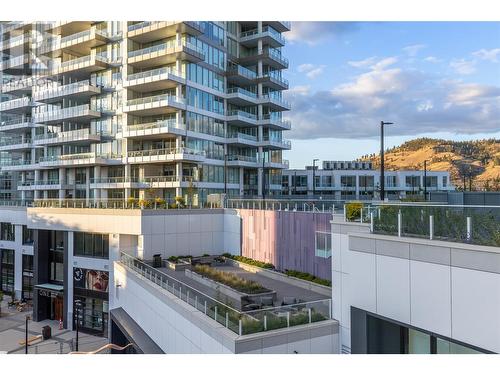 1181 Sunset Drive Unit# 1204, Kelowna, BC - Outdoor With Balcony