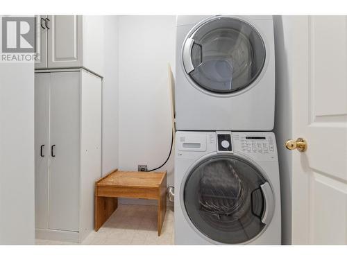 2401 South Main Street Unit# 202, Penticton, BC - Indoor Photo Showing Laundry Room