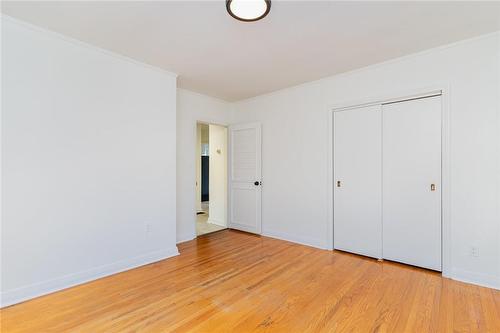 40 Robroy Avenue, Hamilton, ON - Indoor Photo Showing Other Room