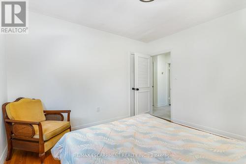 40 Robroy Avenue, Hamilton (Corman), ON - Indoor Photo Showing Bedroom