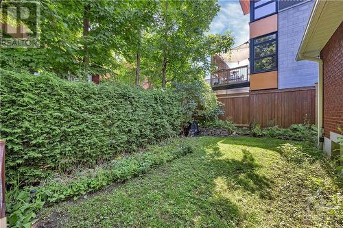 213 Ancaster Avenue, Ottawa, ON - Outdoor