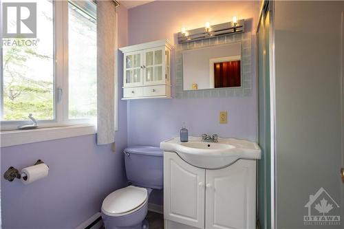 1171 Wade Road, Russell, ON - Indoor Photo Showing Bathroom