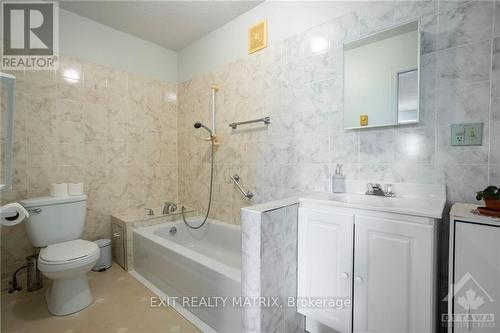 1171 Wade Road, Russell, ON - Indoor Photo Showing Bathroom